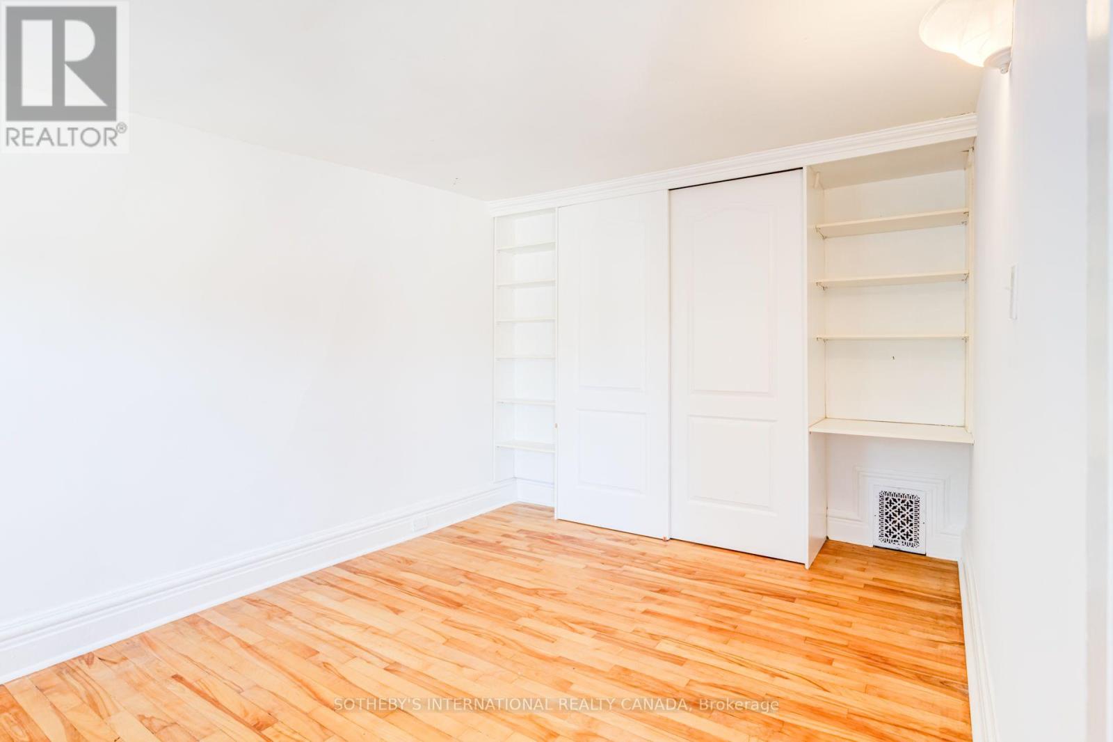 13 Euclid Avenue, Toronto, ON photo 21