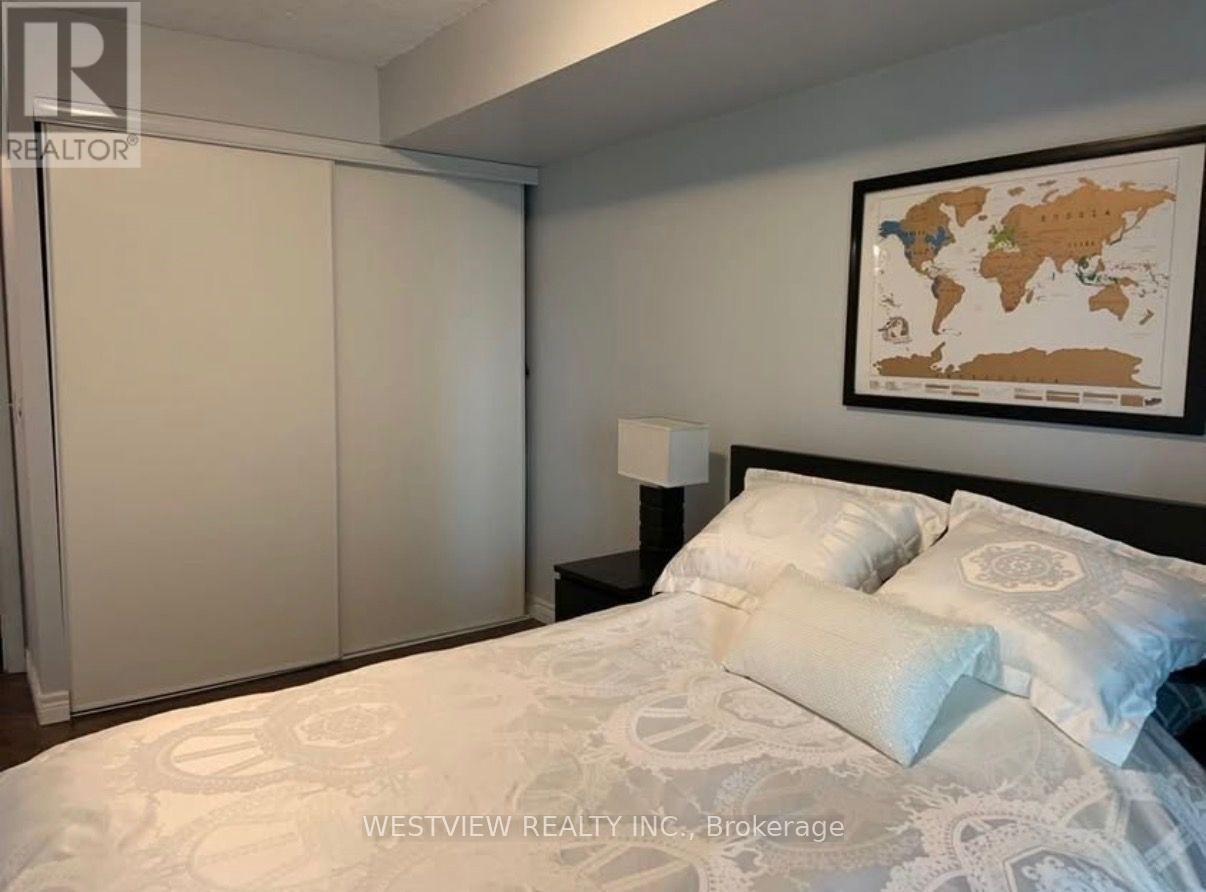 2009 - 30 GRAND TRUNK CRESCENT, Toronto (Waterfront Communities) — photo 7