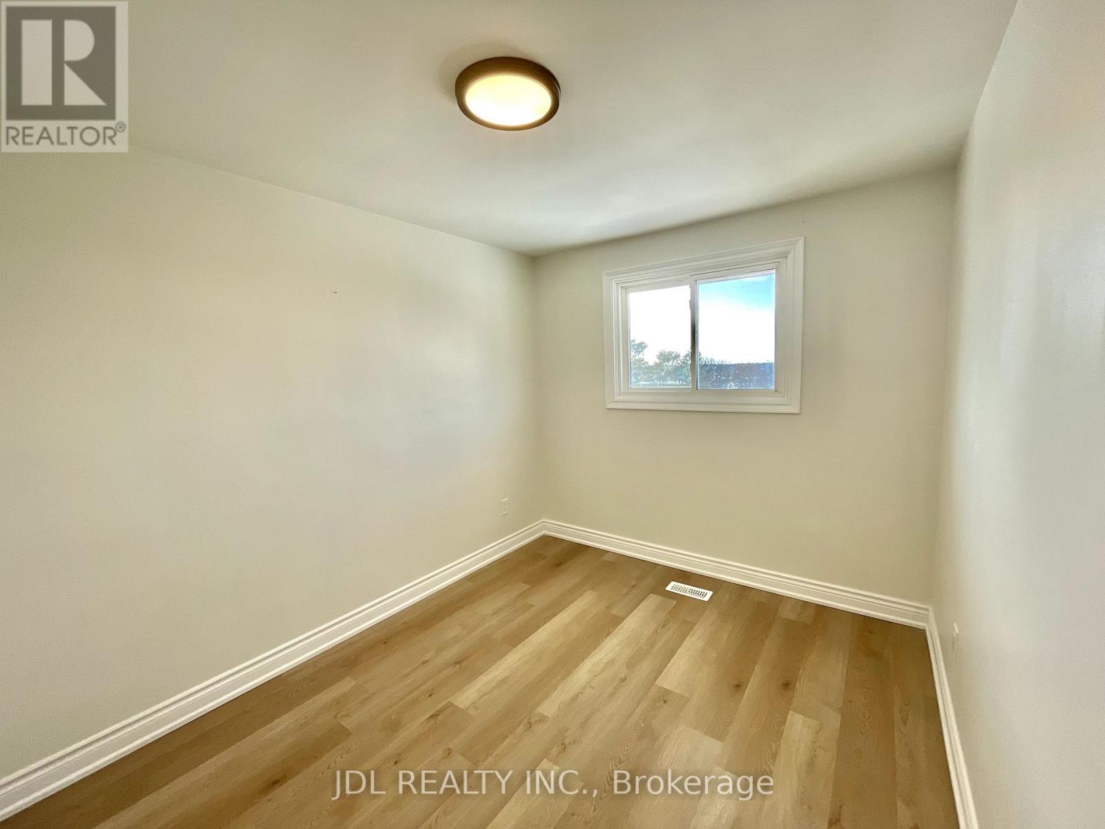 Main- 38 Grandview Street South, Oshawa, ON photo 19