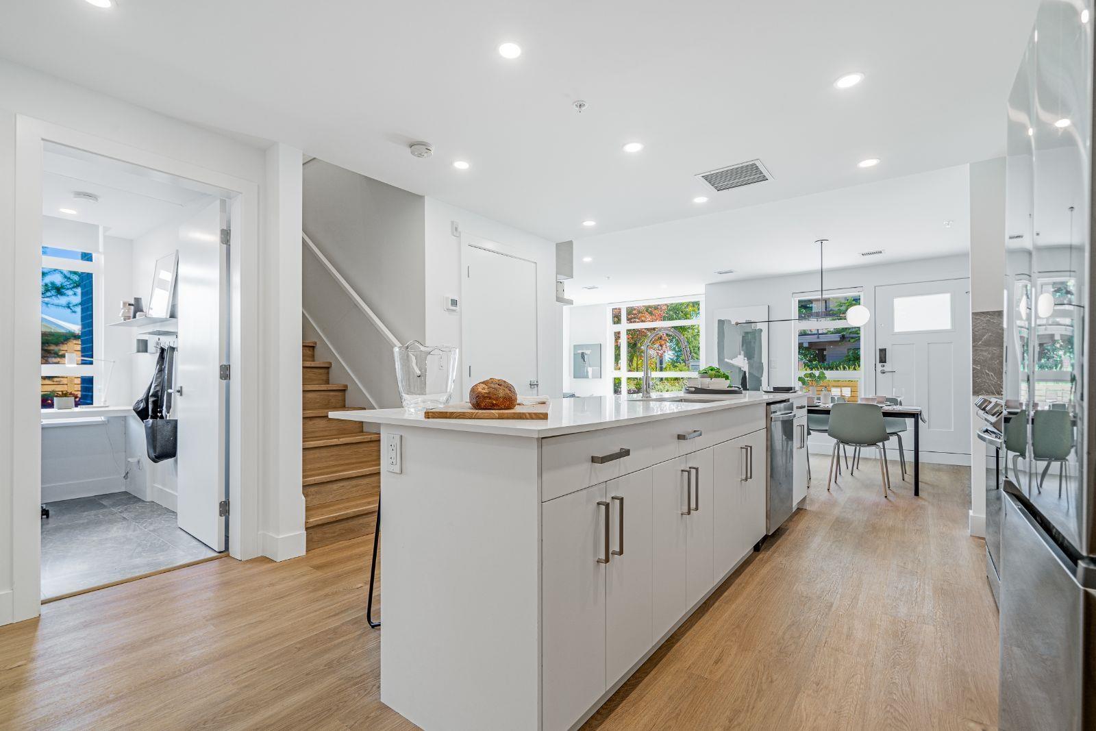 20449 PARK AVENUE, Langley - Image 1