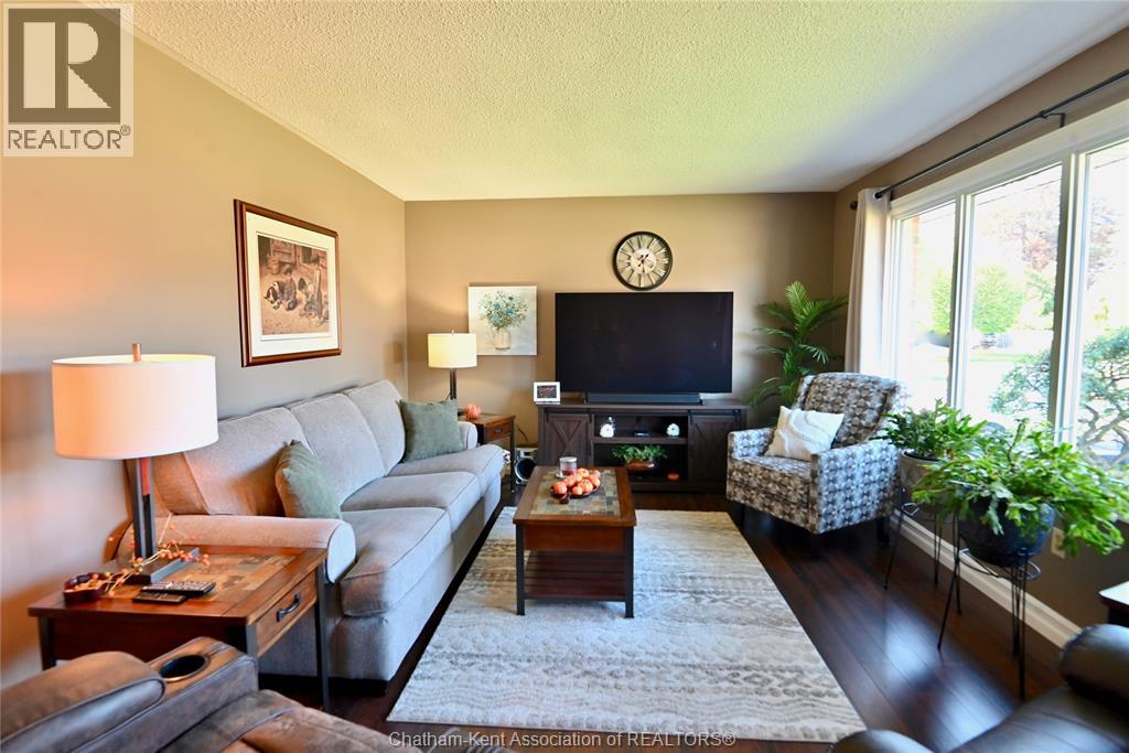 15 HILLSDALE AVENUE, Ridgetown — photo 3