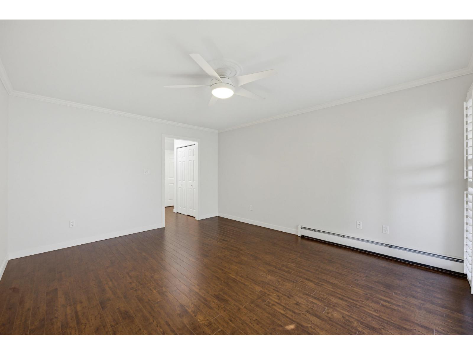 Photo of 206 15300 17 AVENUE 23