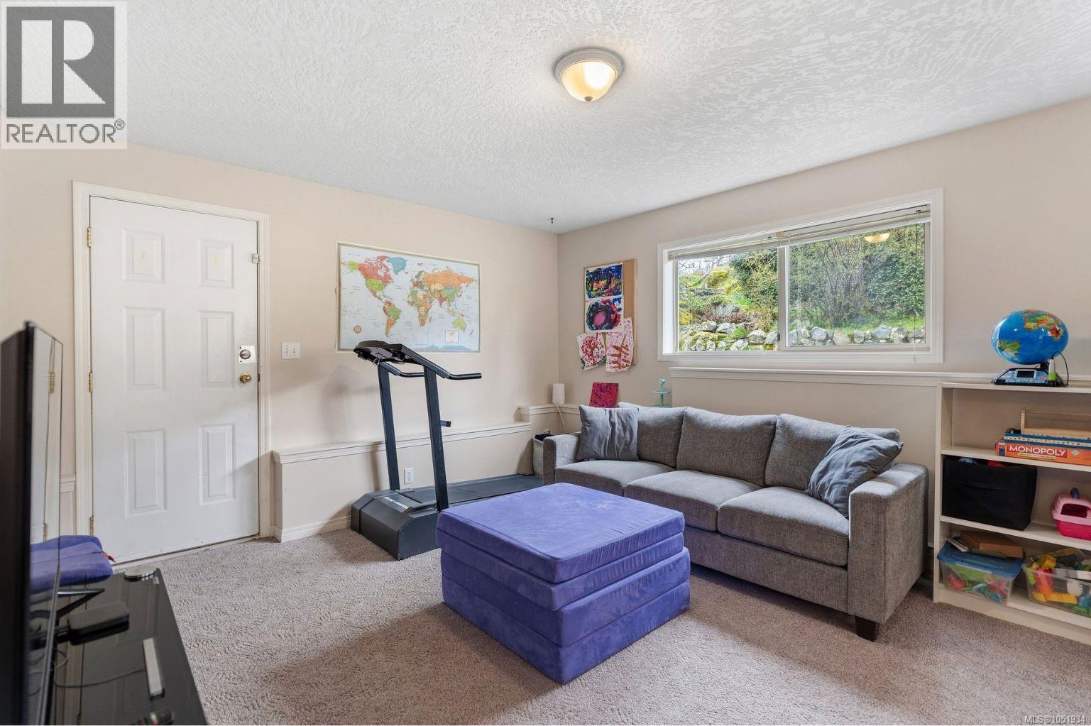 1280 Oakmount Road, Saanich