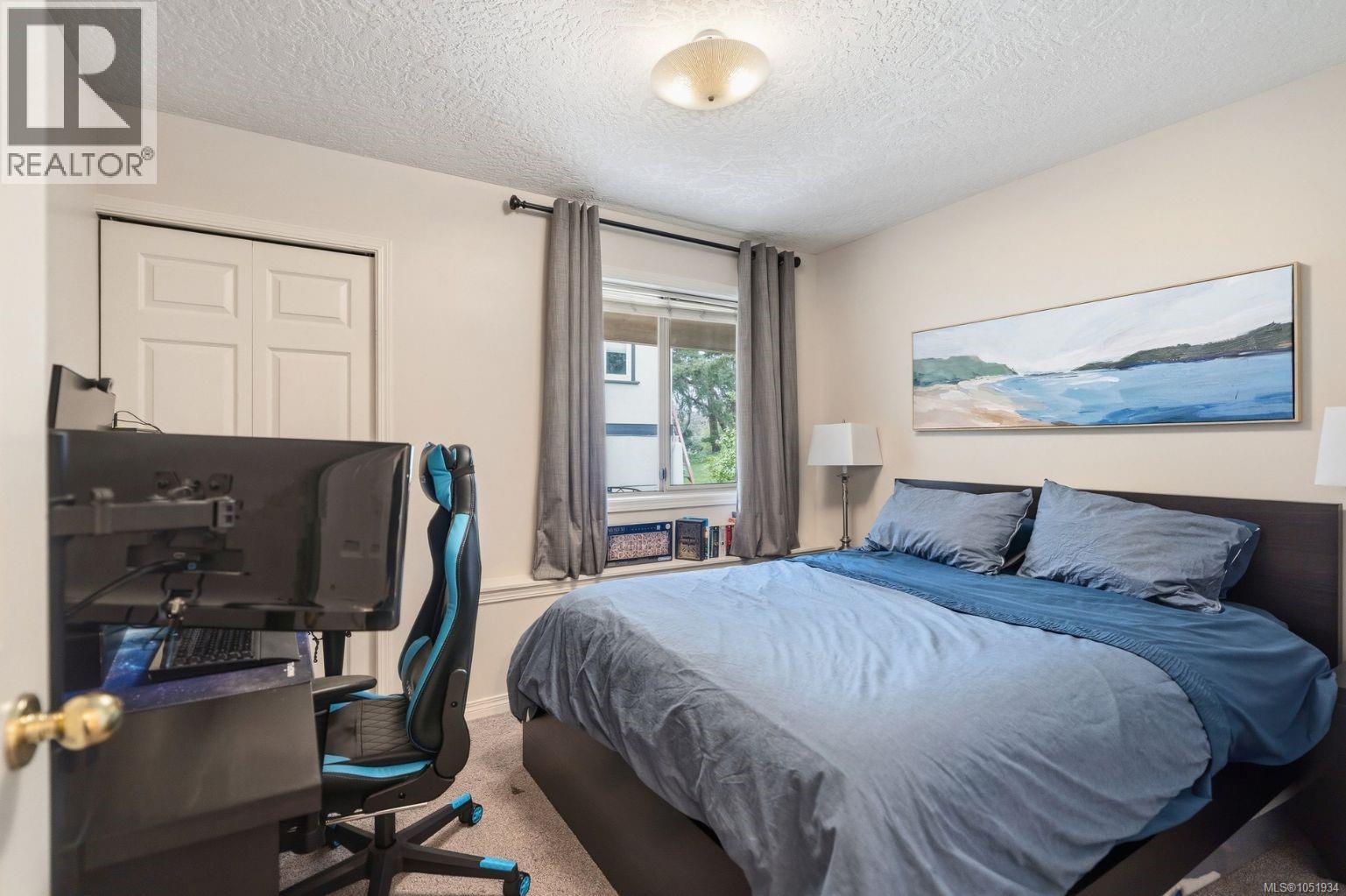  1280 Oakmount Road, Saanich