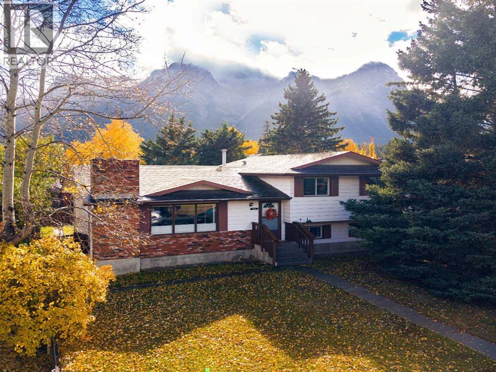 Photo of 32 Mount Peechee Place, Canmore