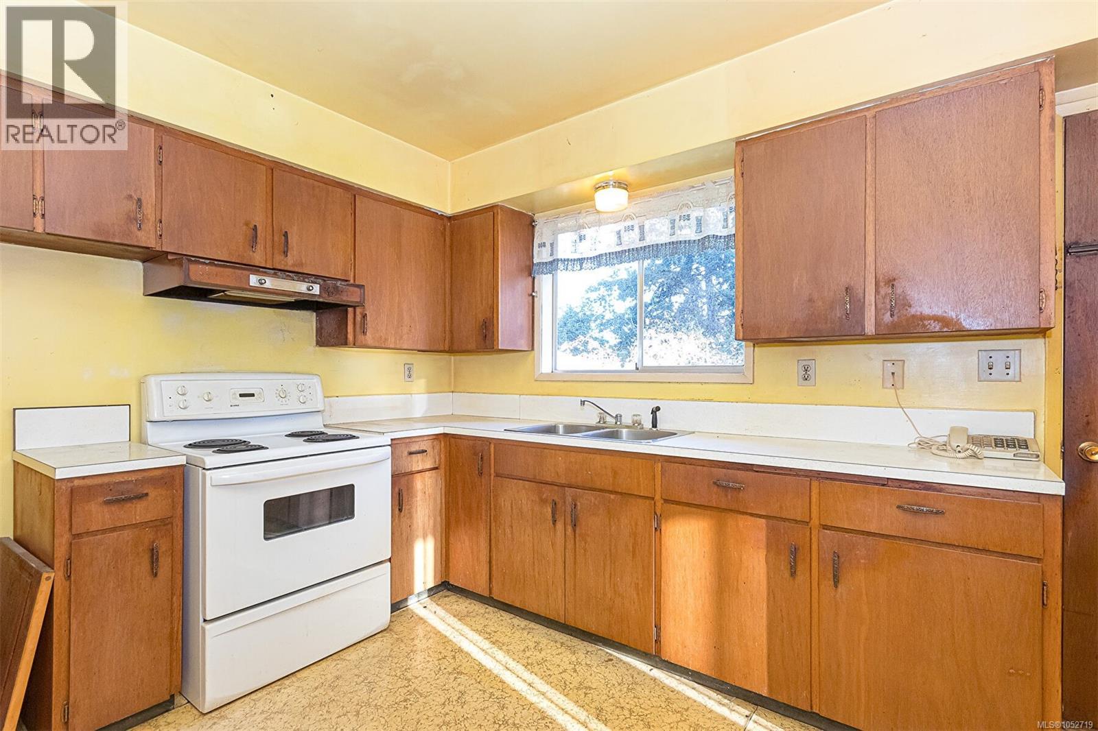  772 Revilo Place, Langford