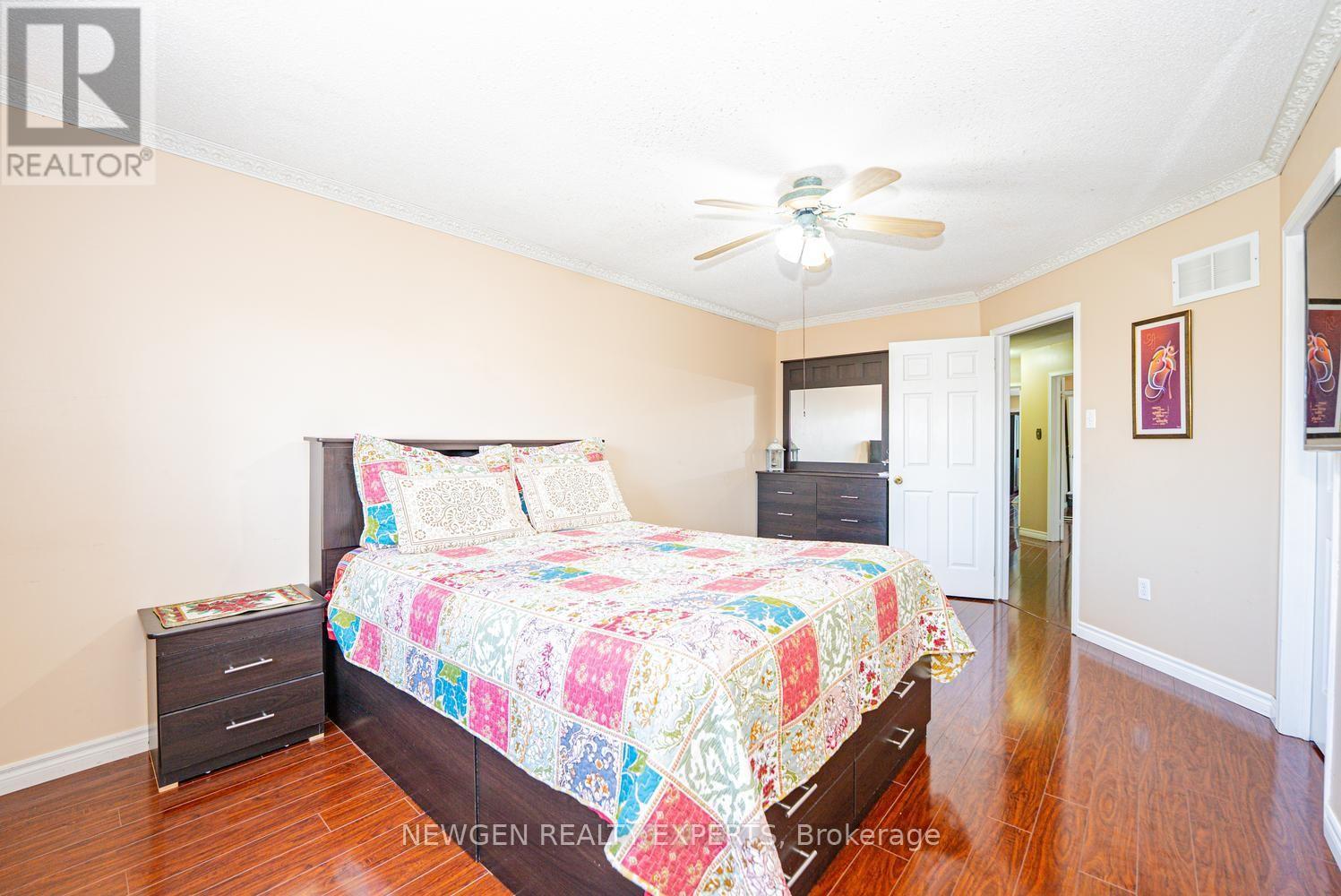 42 MCCLEAVE CRESCENT - 29