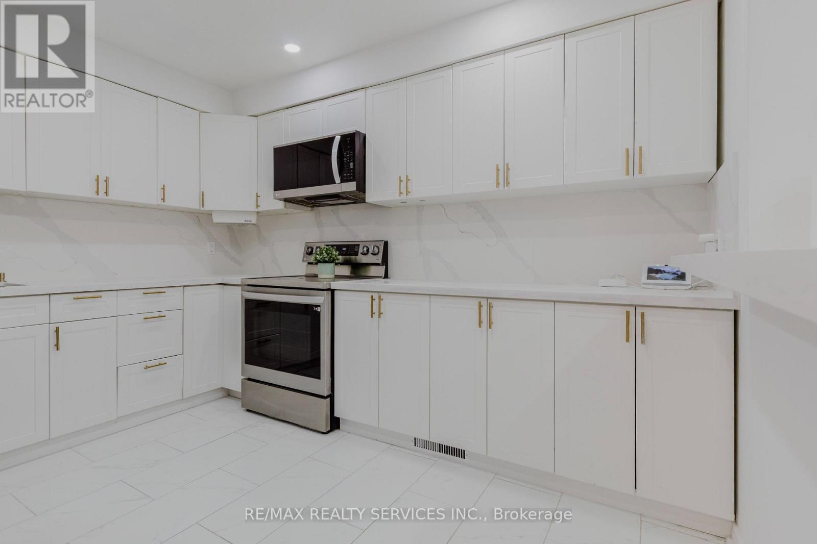 75 ROYAL SALISBURY WAY, Brampton (Madoc) — photo 9