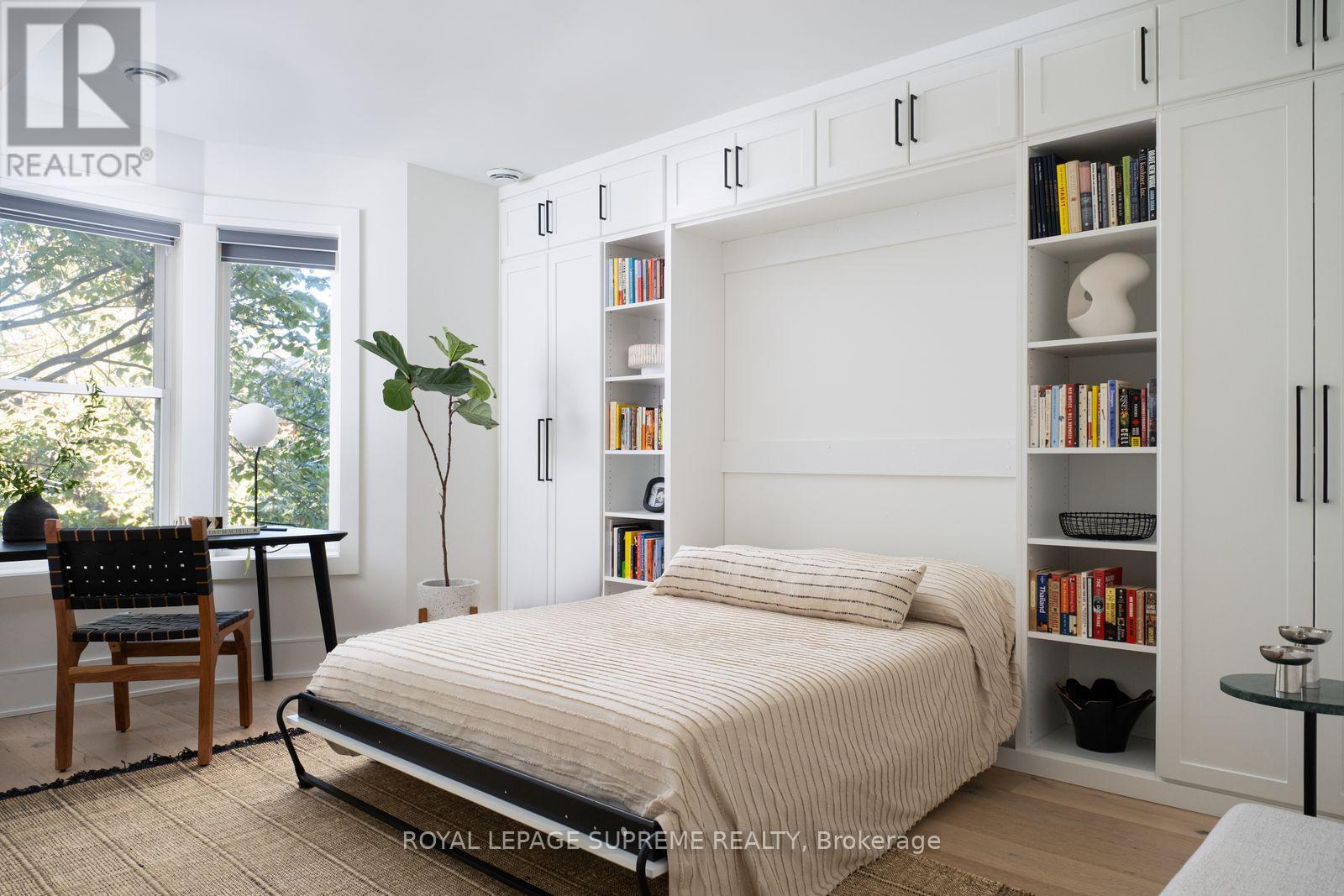 251 Crawford Street, Toronto, ON photo 12