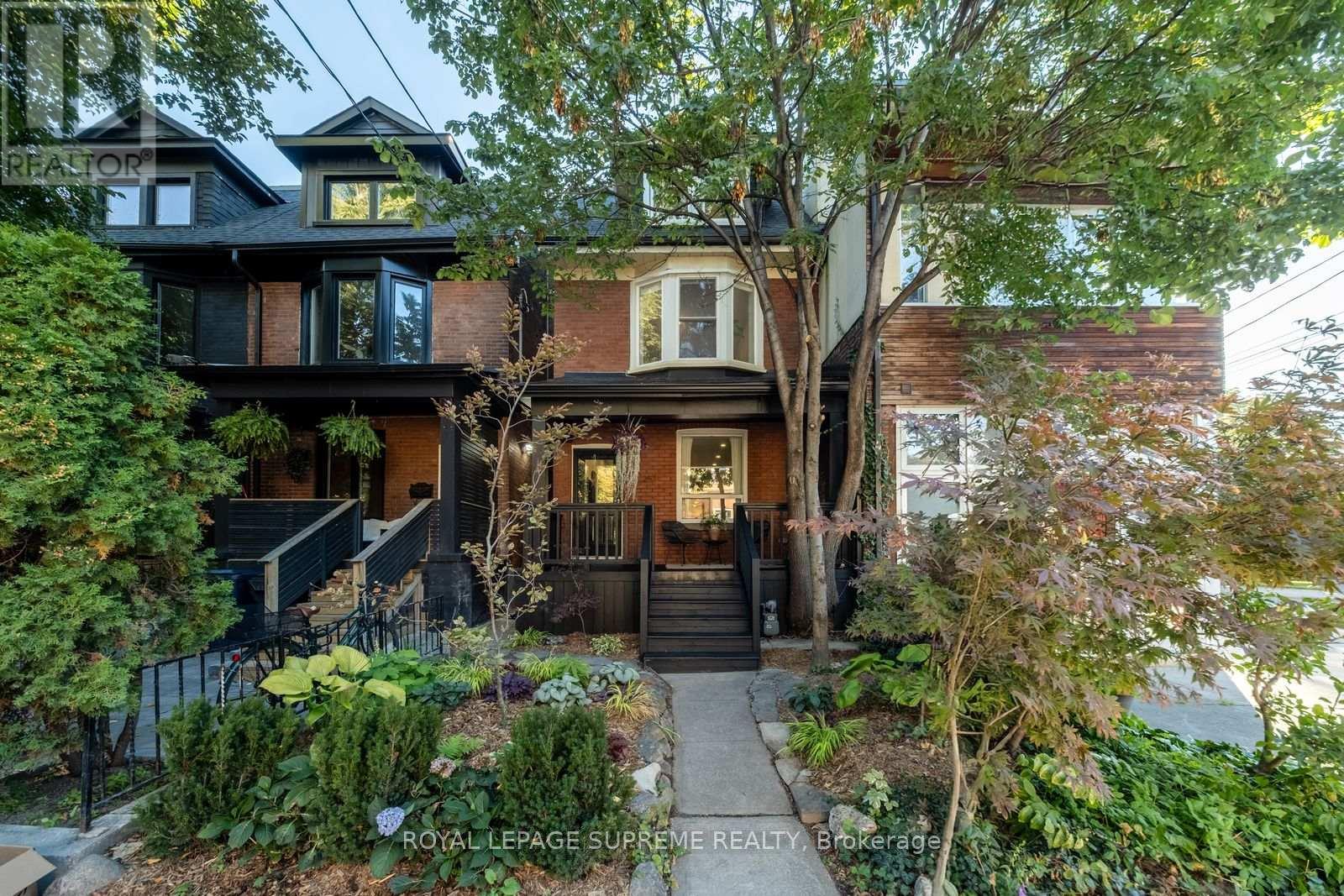 Photo of 251 Crawford Street