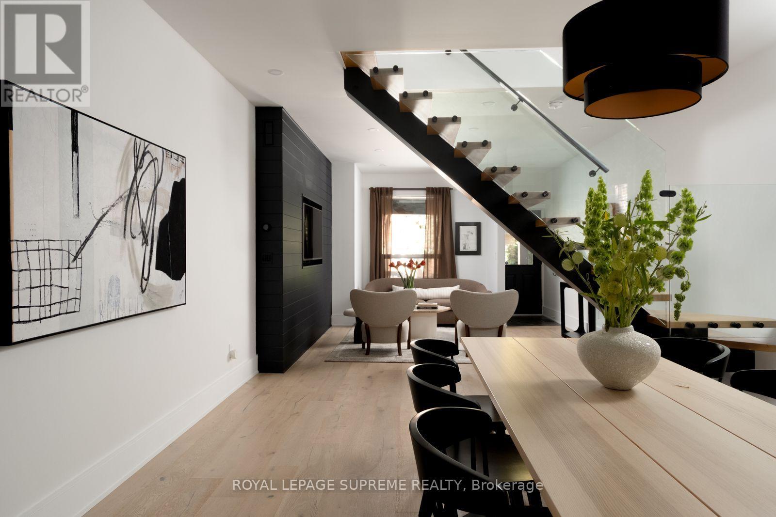 251 Crawford Street, Toronto, ON photo 4