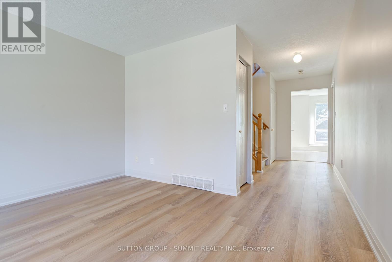 346 UNIVERSITY DOWNS CRESCENT, Waterloo — photo 6