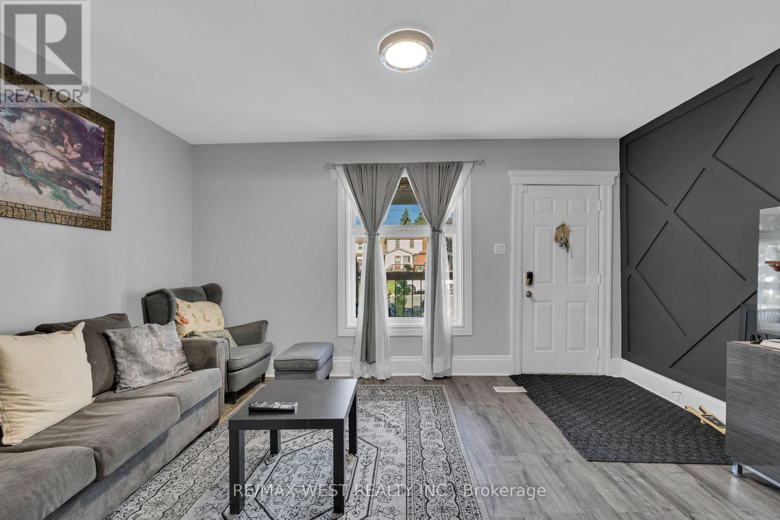 1045 WELLINGTON AVENUE, Windsor — photo 11