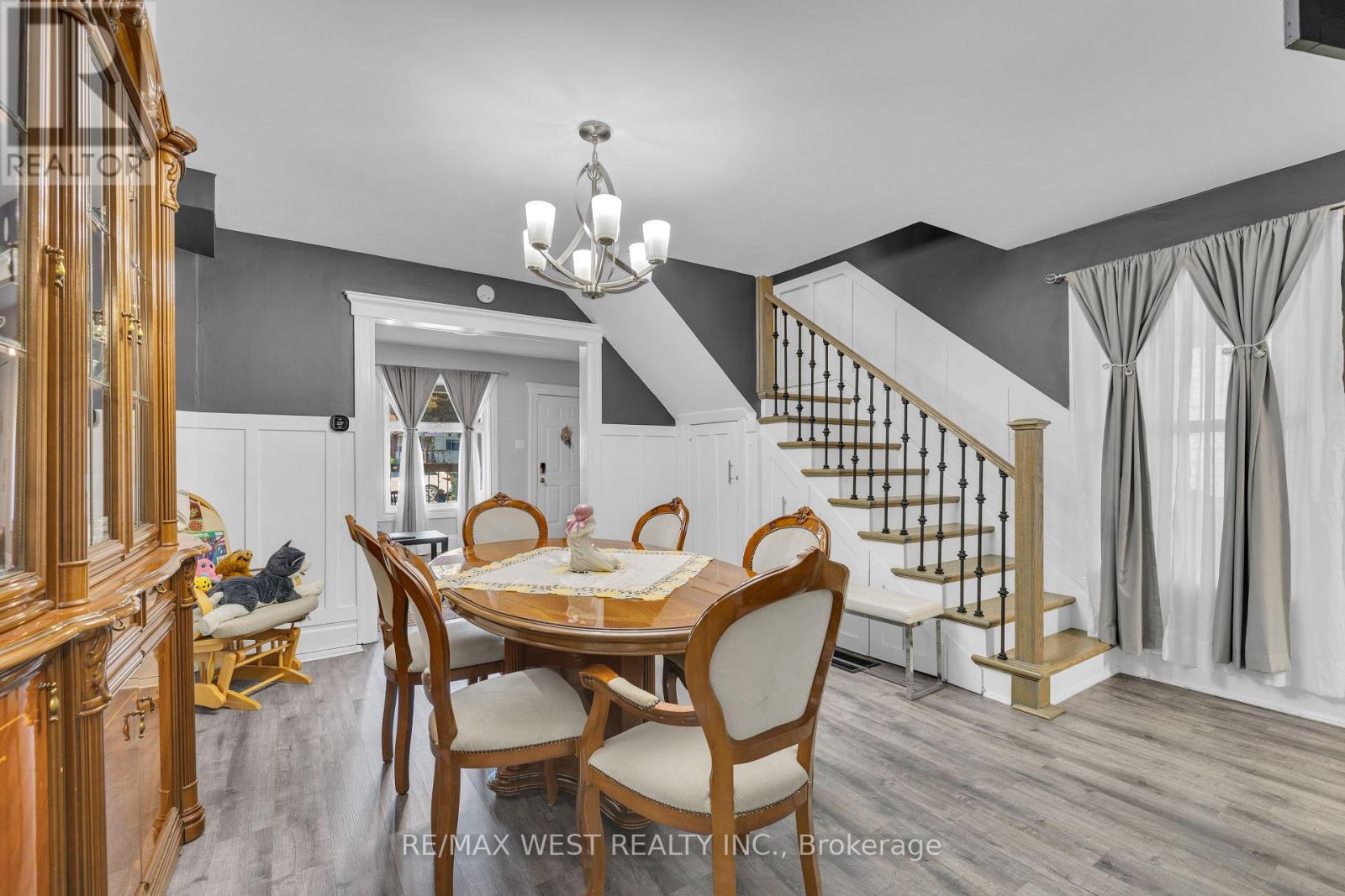 1045 WELLINGTON AVENUE, Windsor — photo 12