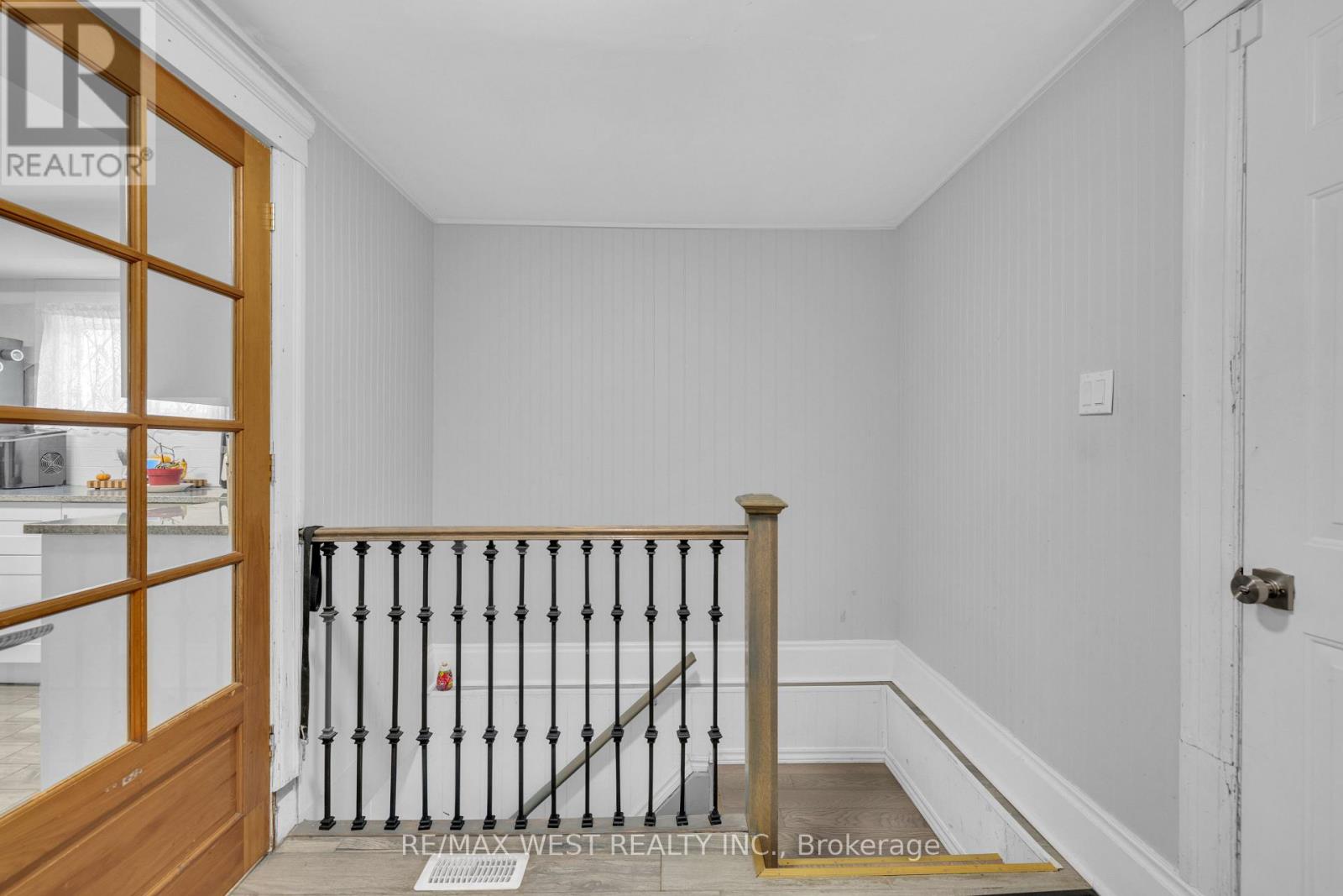 1045 Wellington Avenue, Windsor, ON photo 16
