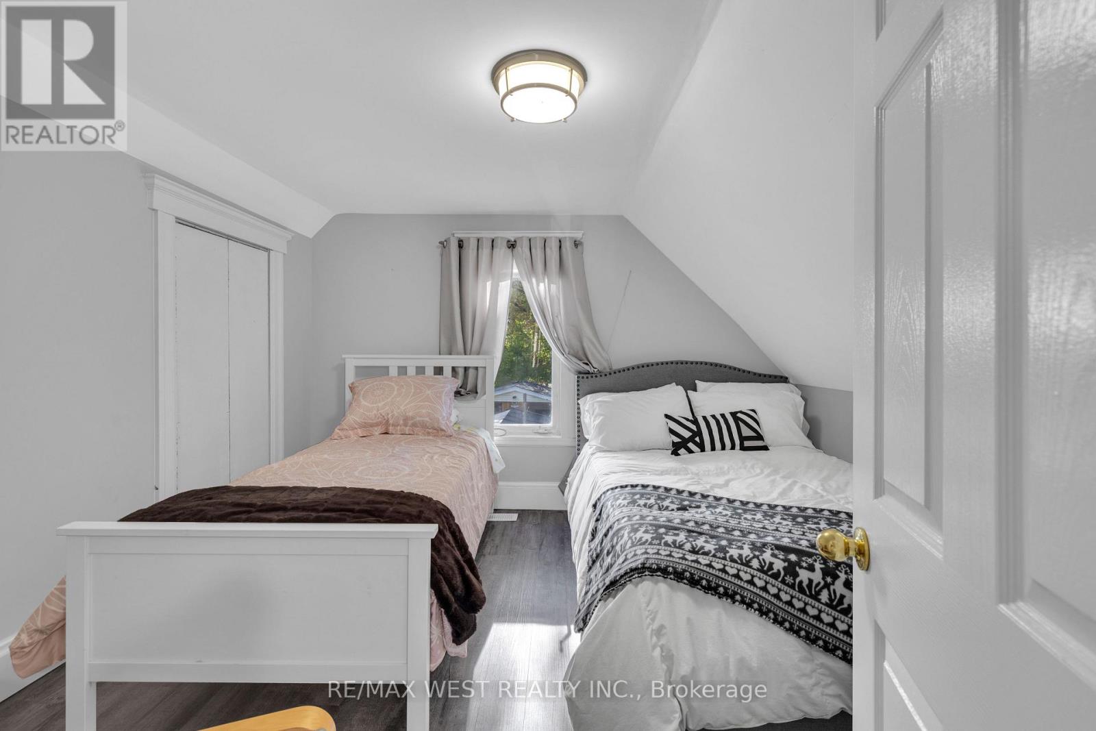 1045 Wellington Avenue, Windsor, ON photo 17
