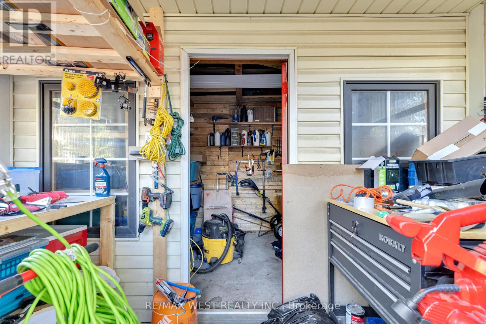 1045 Wellington Avenue, Windsor, ON photo 27