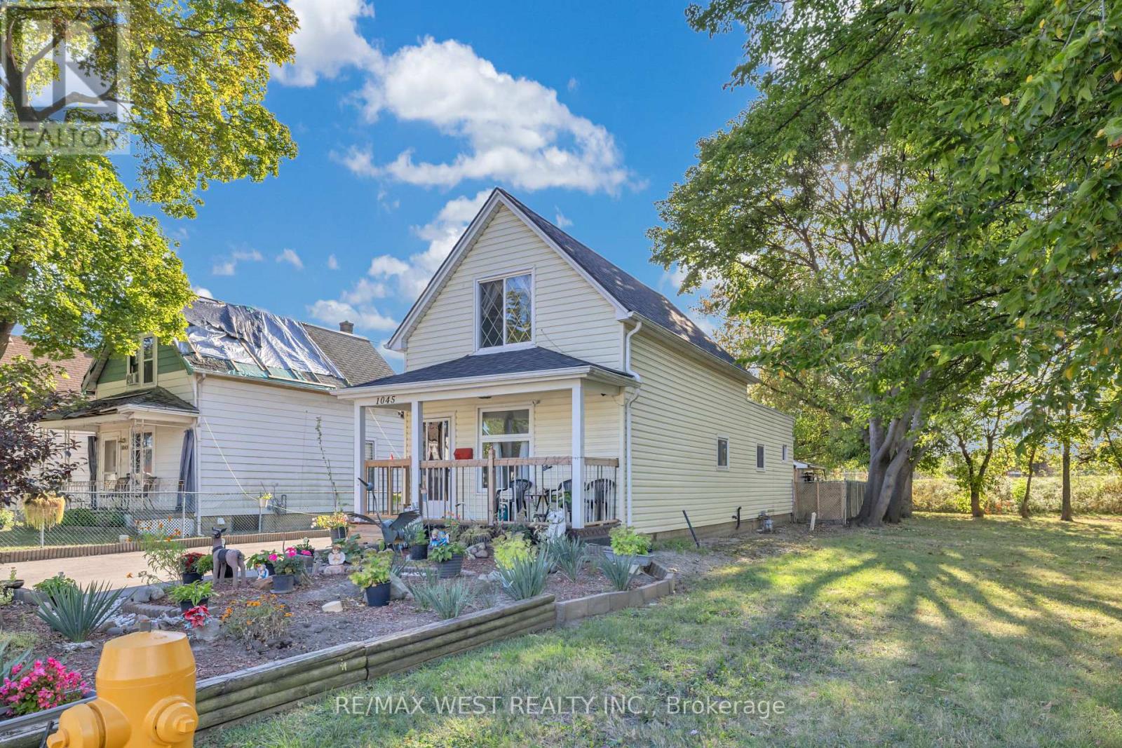 1045 WELLINGTON AVENUE, Windsor — photo 4