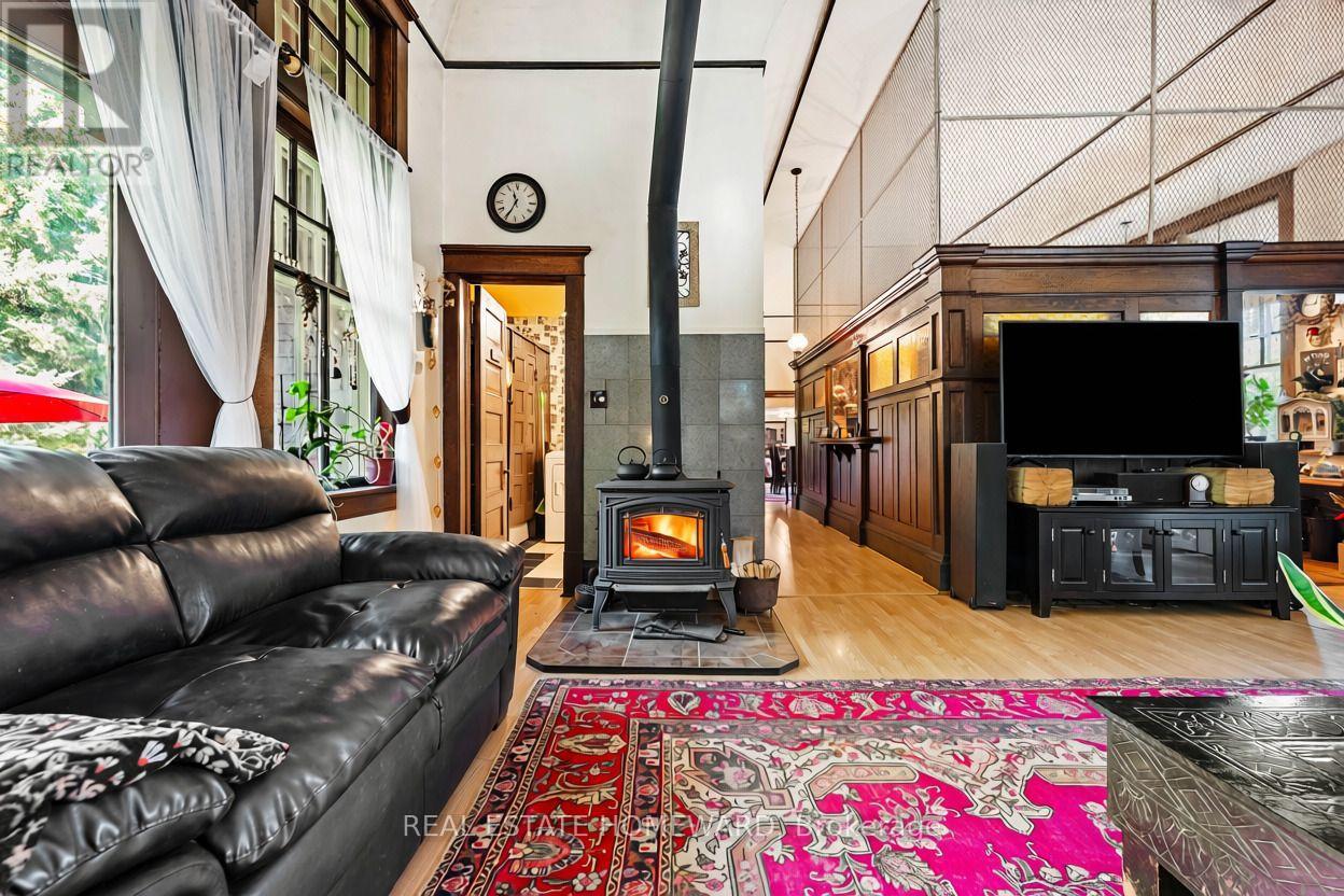 595343 Blindline Road, Mono, ON photo 17