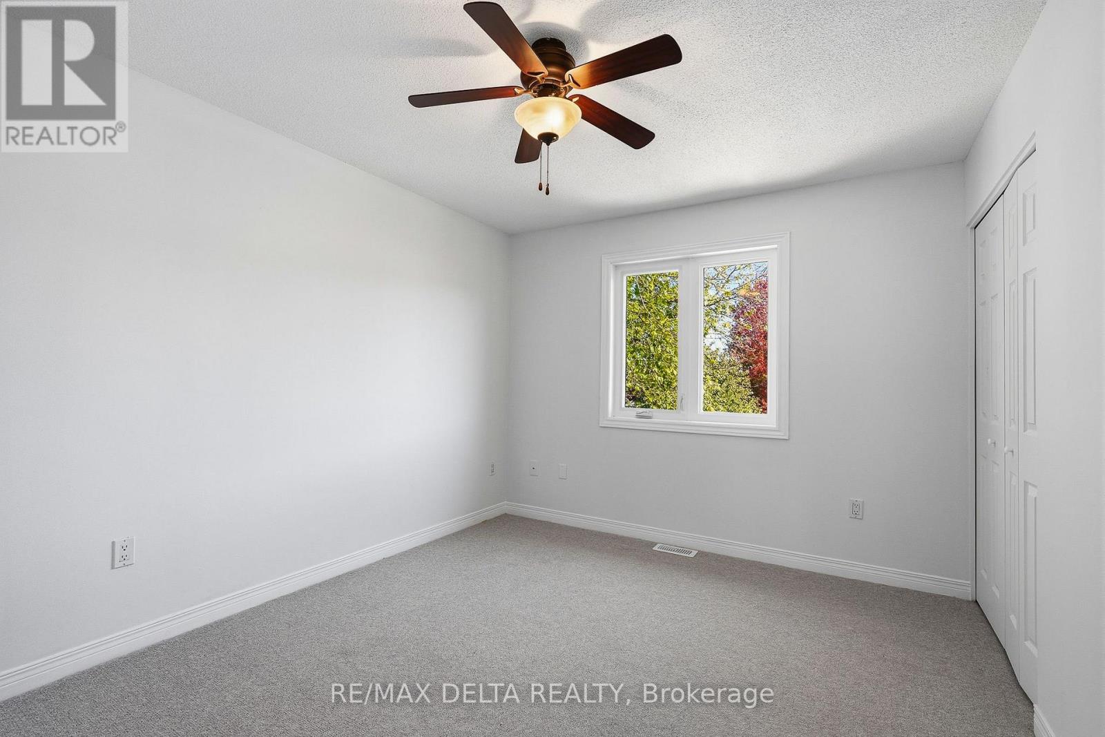 202 SANDRA CRESCENT - 20