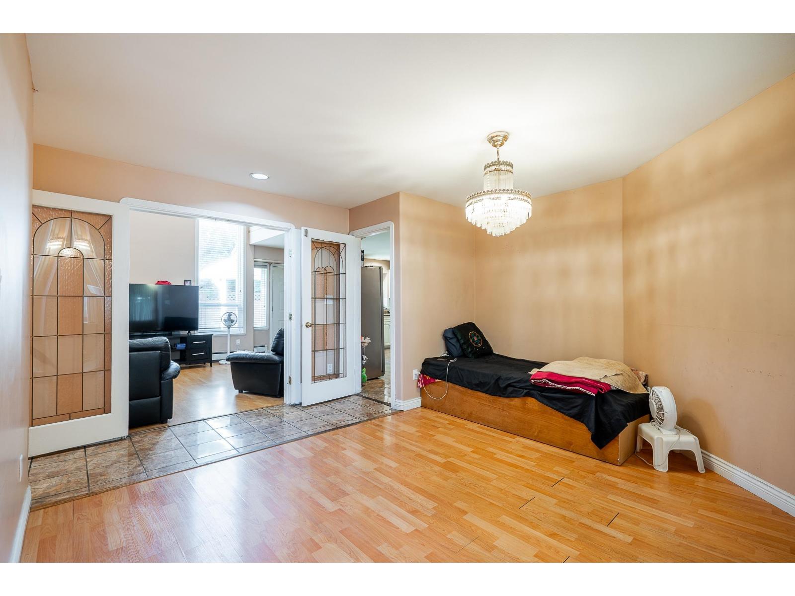 Photo of 13107 74 AVENUE 5