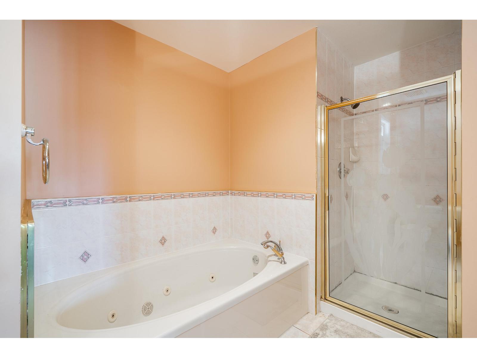 Photo of 13107 74 AVENUE 16