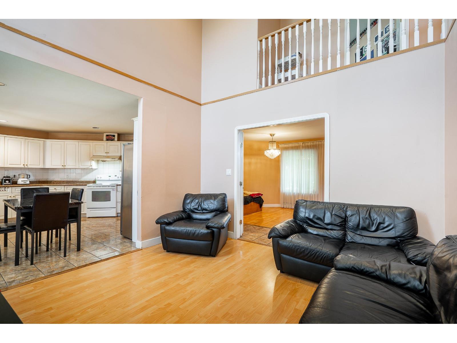 Photo of 13107 74 AVENUE 9