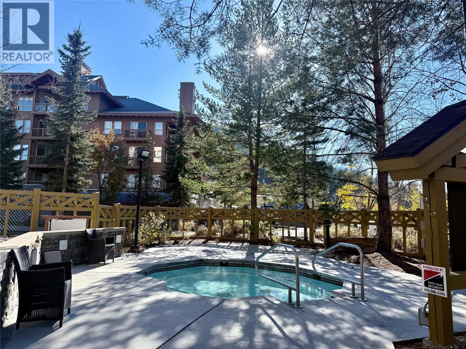 #306 2070 Summit Drive - 17