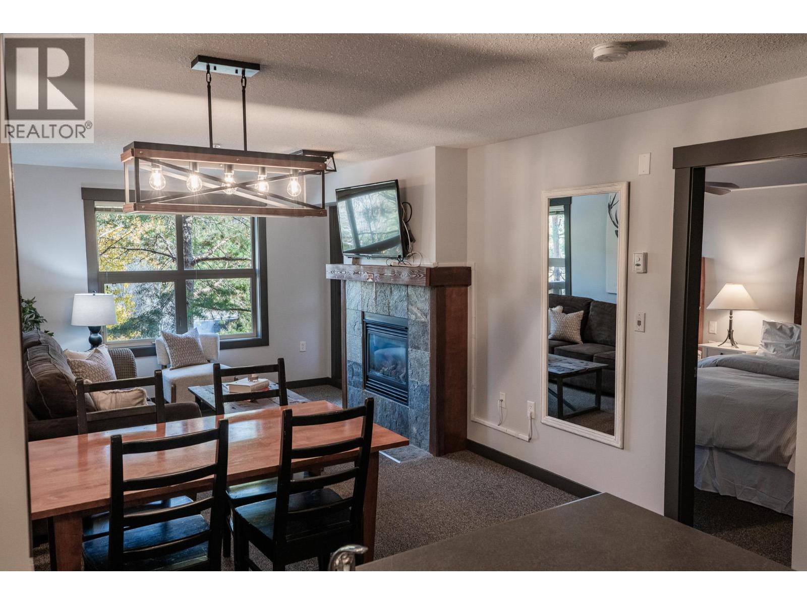 #306 2070 Summit Drive - 3