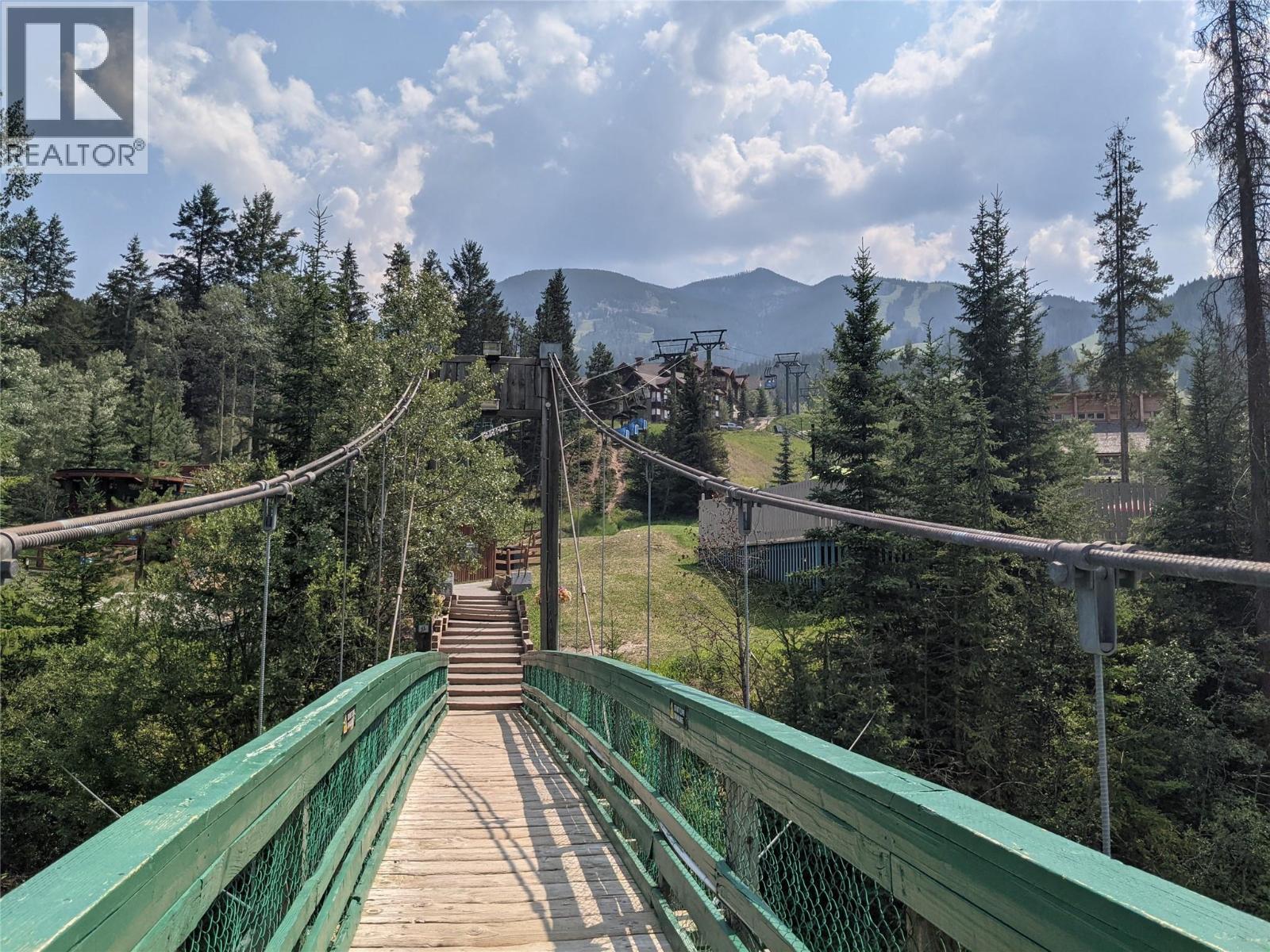 #306 2070 Summit Drive - 19