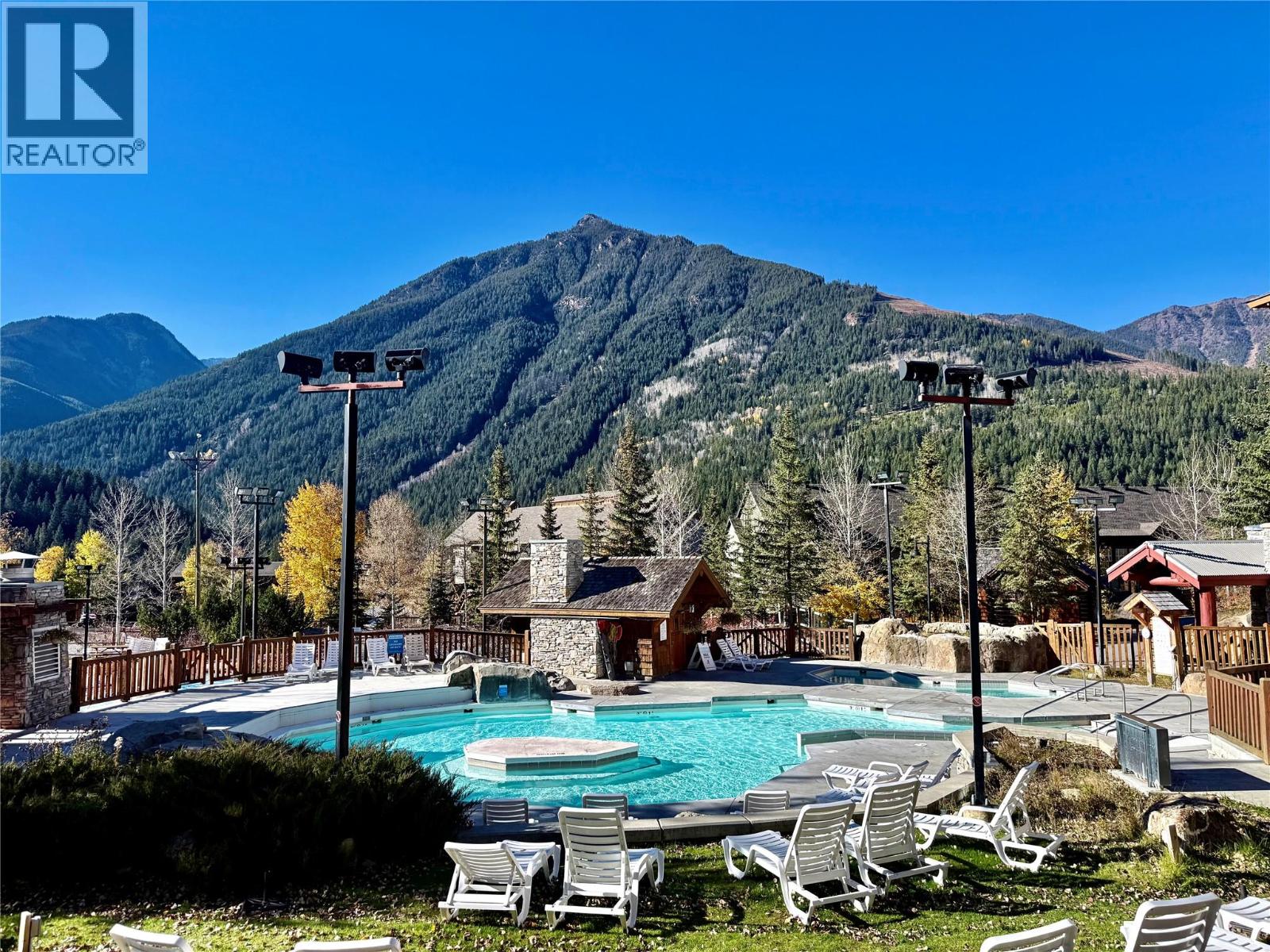 #306 2070 Summit Drive - 21