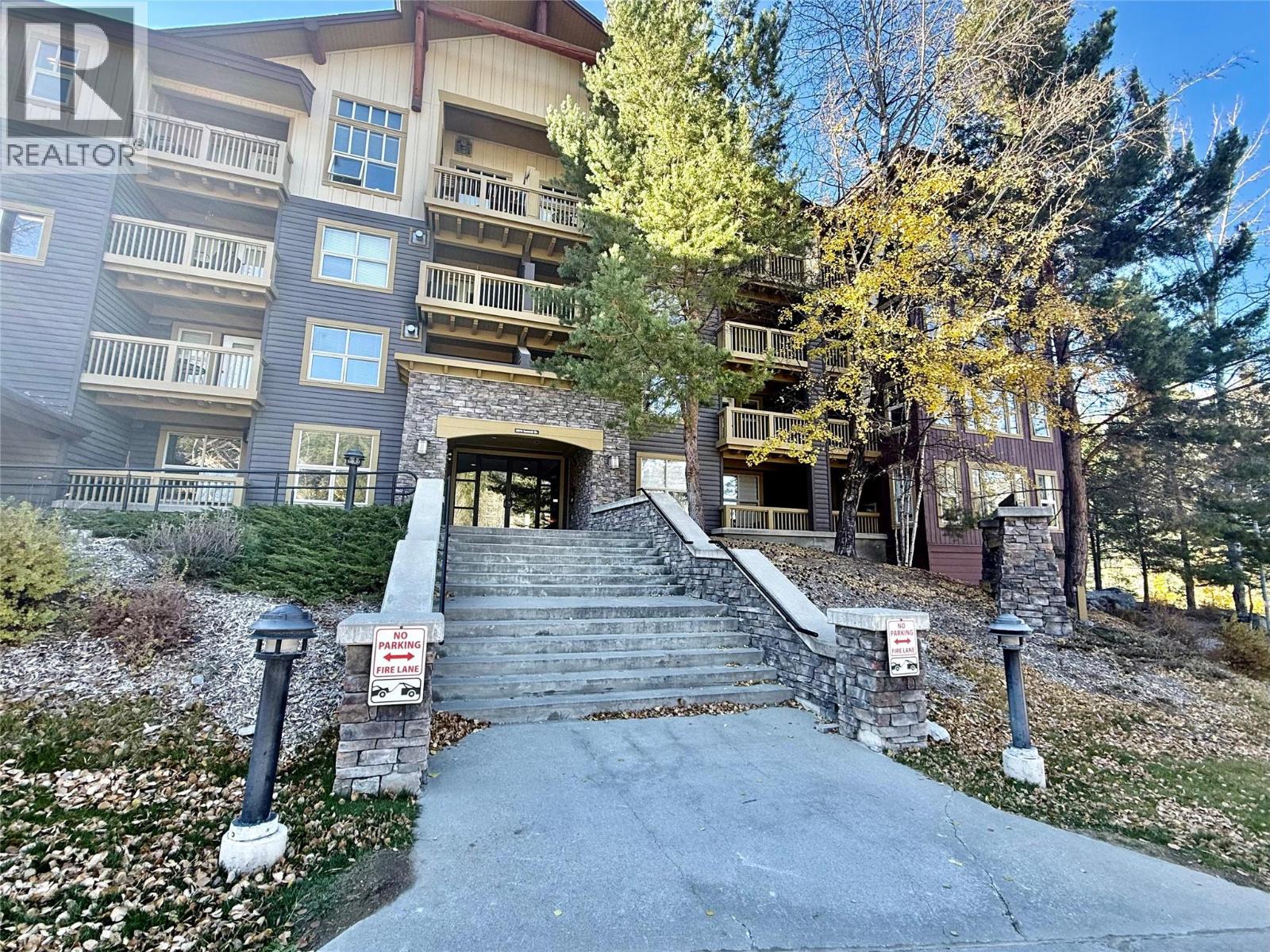 #306 2070 Summit Drive - 16