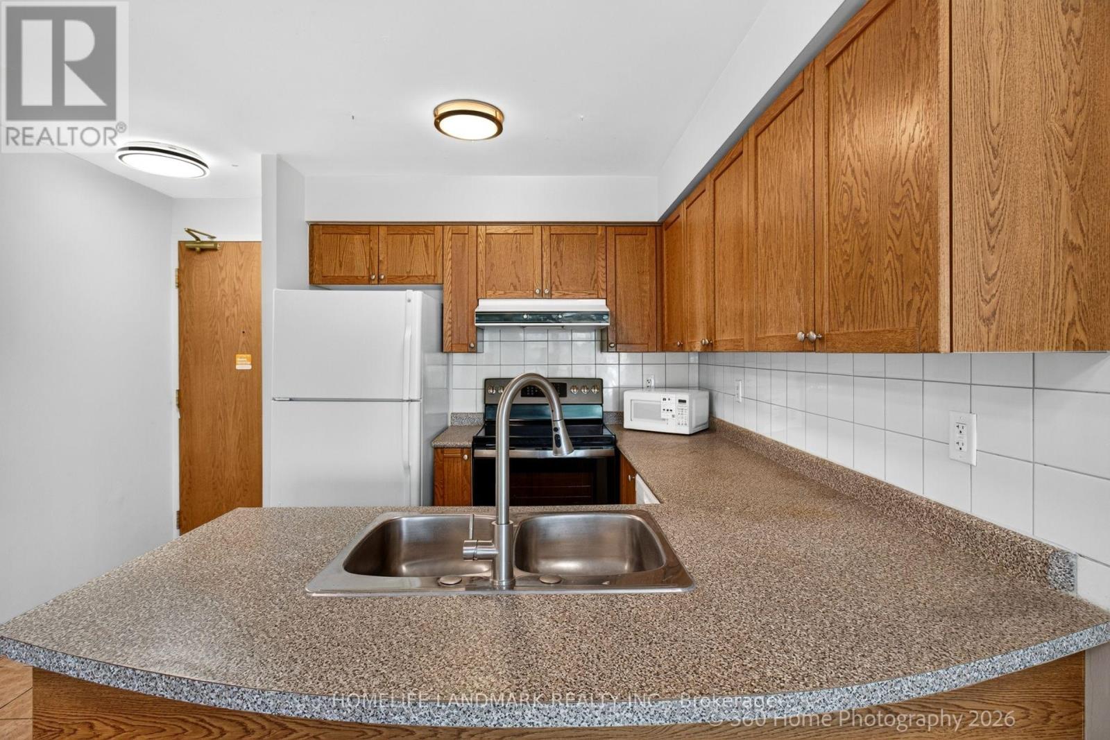 5508 Yonge Unit 308 photo 5