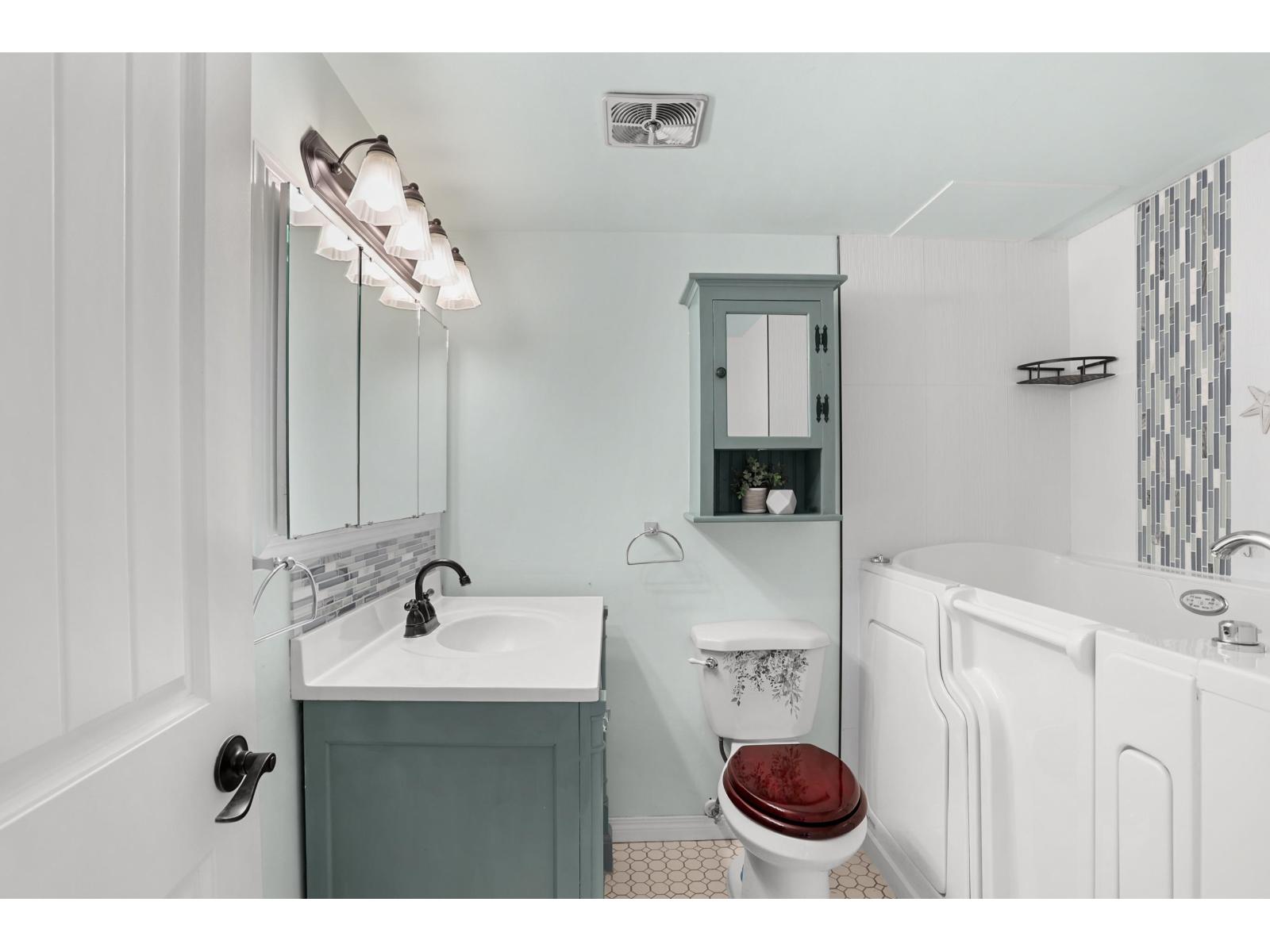 Photo of 218 17707 57A AVENUE 16