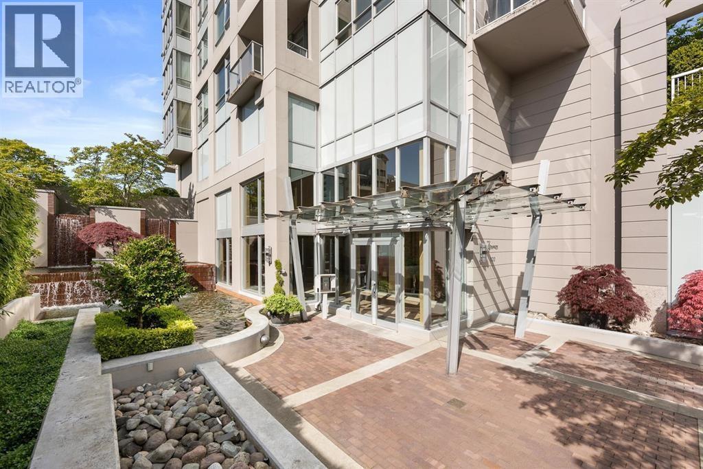 Photo of 405 120 W 16 STREET 11