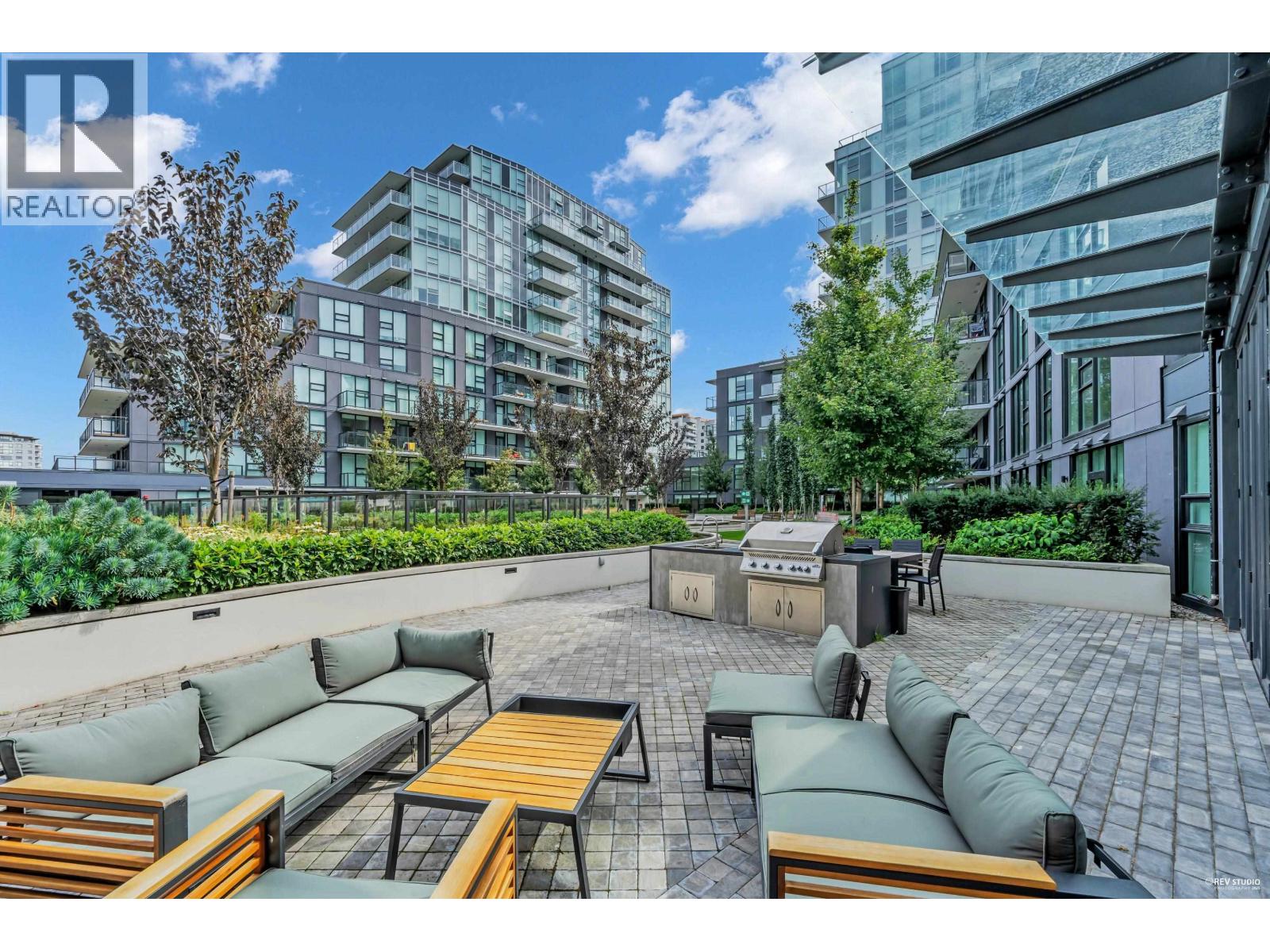 Photo of 1304 6633 BUSWELL STREET 22