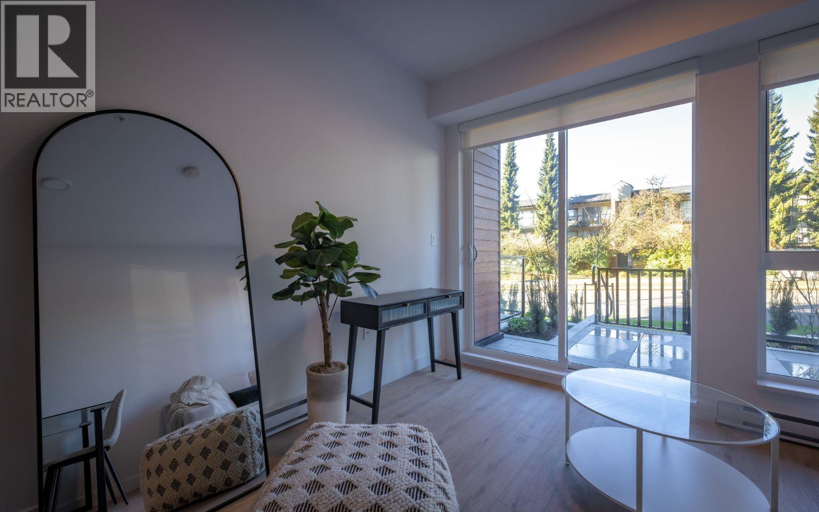2590 LONSDALE AVENUE, Vancouver - Image 1
