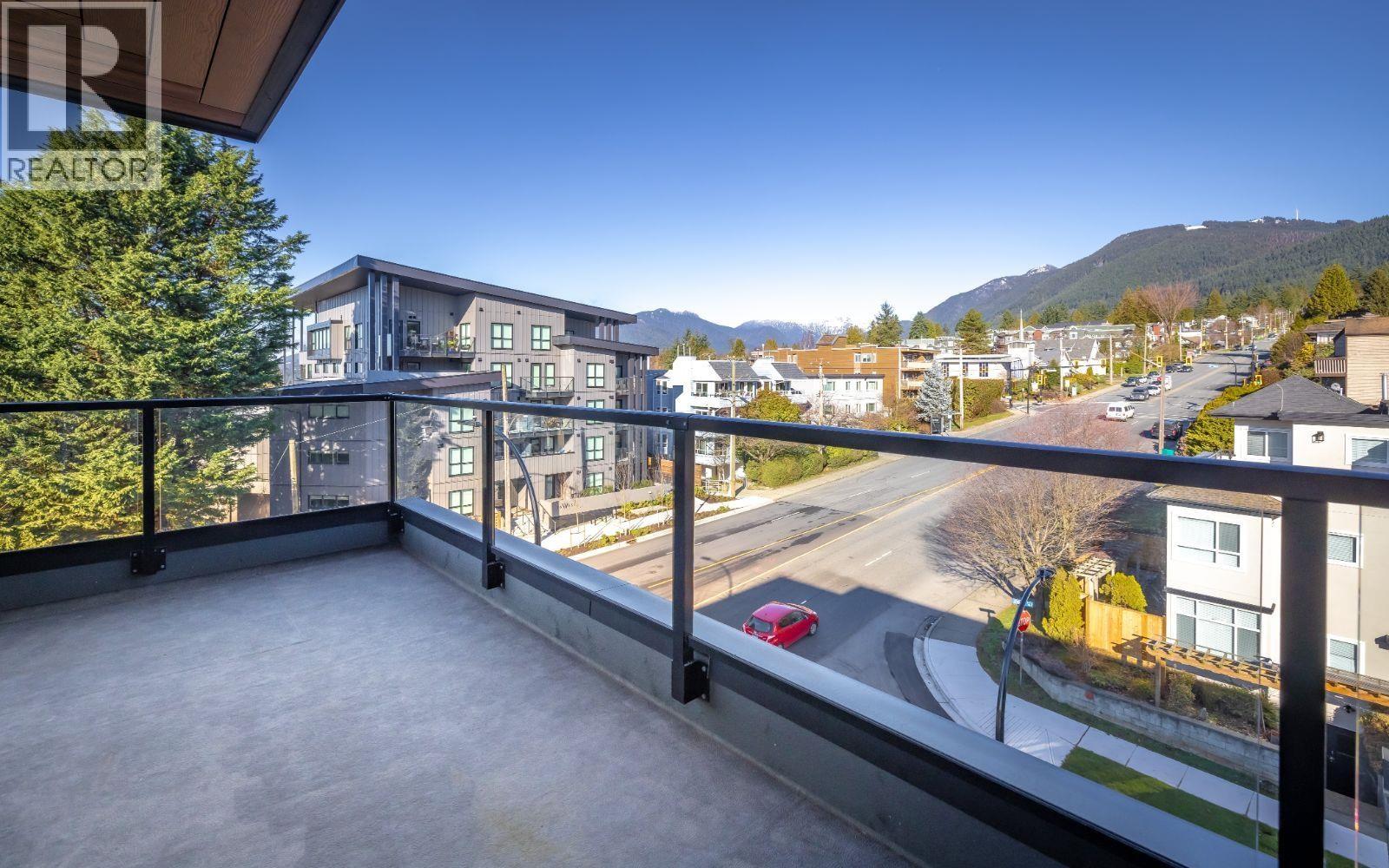 2590 LONSDALE AVENUE, Vancouver - Image 1