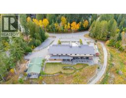 12671 Sunshine Coast Highway, Sechelt, BC V0N2H1 Photo 6