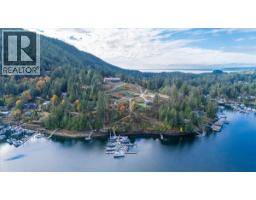 12671 Sunshine Coast Highway, Sechelt, BC V0N2H1 Photo 9