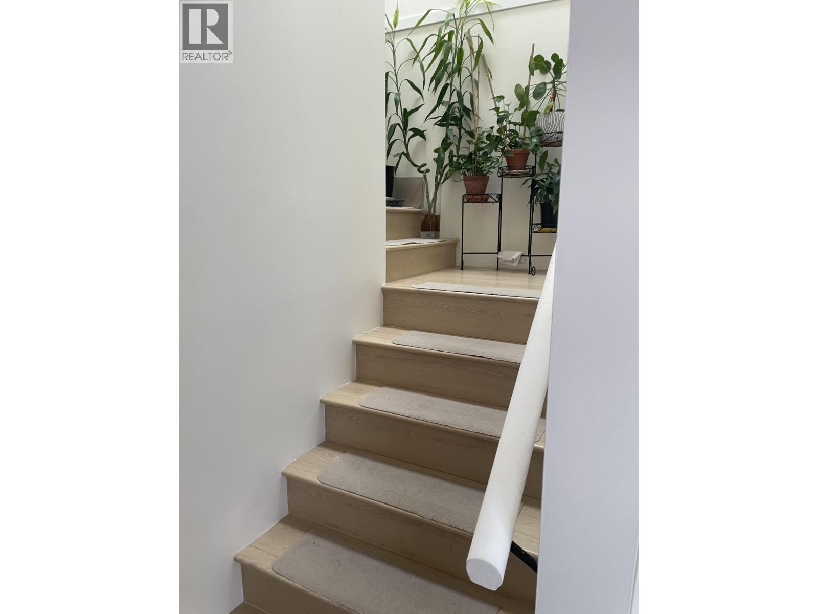 Photo of 405 20675 118TH AVENUE 15