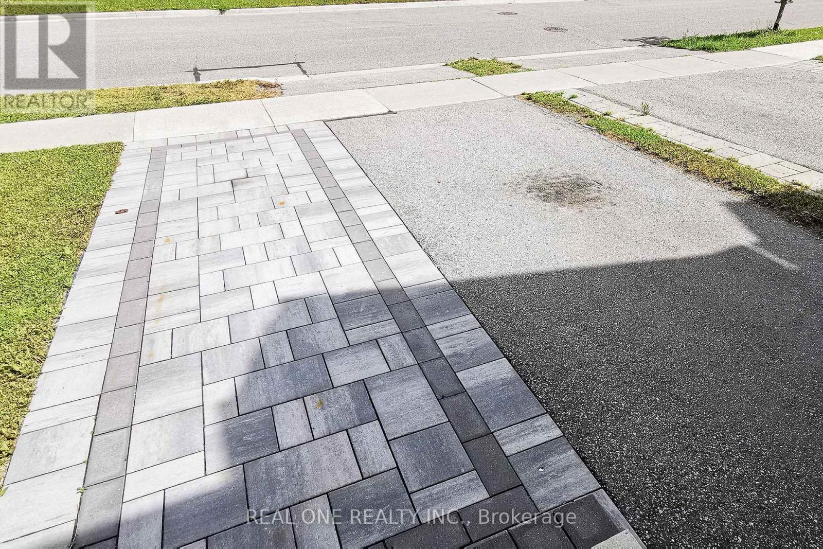 51 KAVANAGH AVENUE, East Gwillimbury (Sharon) — photo 4