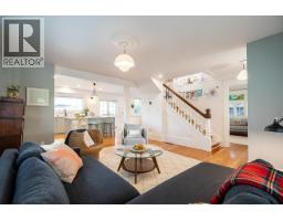 416 W 6th Street, North Vancouver, BC V7M1K9 Photo 7