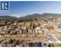 416 W 6th Street, North Vancouver, BC V7M1K9 Photo 37