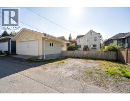 416 W 6th Street, North Vancouver, BC V7M1K9 Photo 36