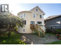 416 W 6th Street, North Vancouver, BC V7M1K9 Photo 35