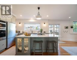 416 W 6th Street, North Vancouver, BC V7M1K9 Photo 8
