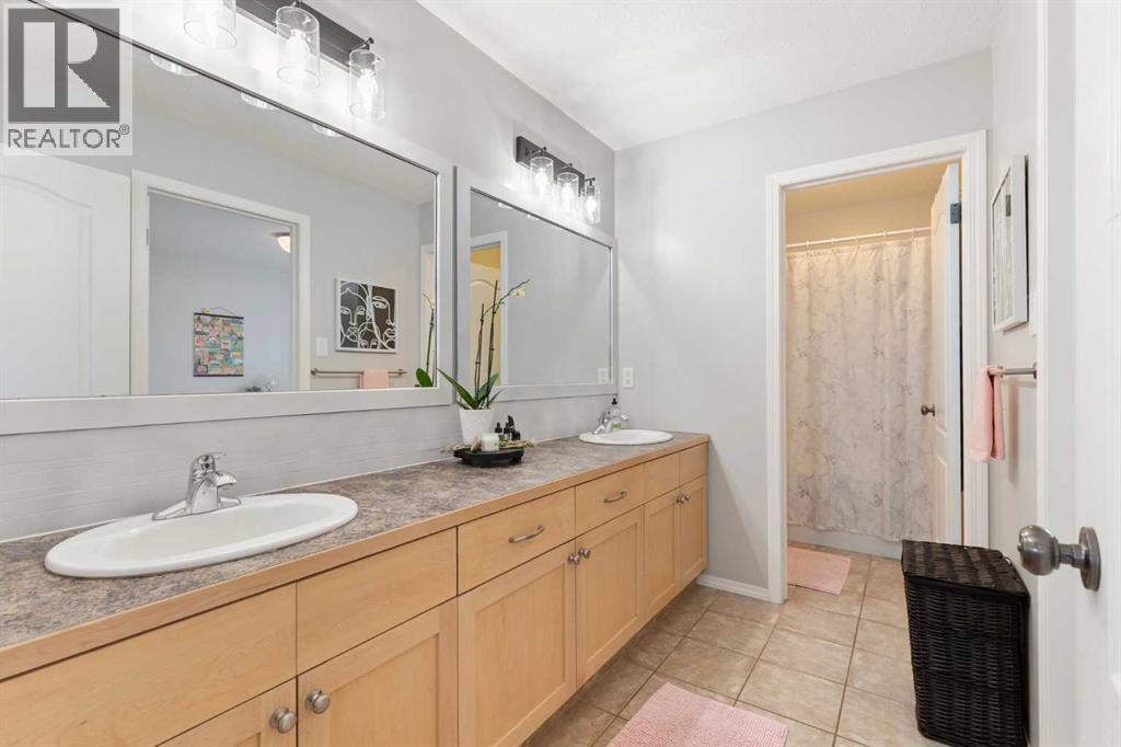 54 Vista Close SE, Medicine Hat — photo 32