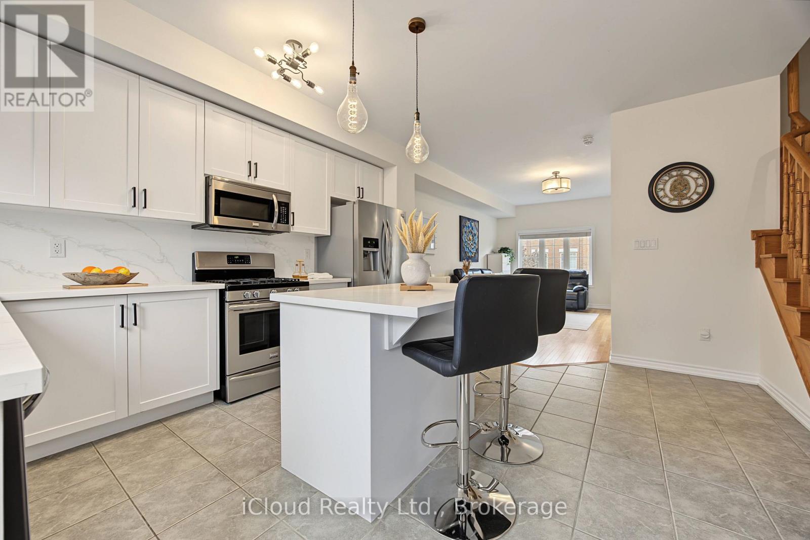 49 ASPEN HILLS ROAD - 12