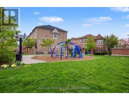 49 Aspen Hills Road, Brampton, ON L6Y0H7 Photo 30